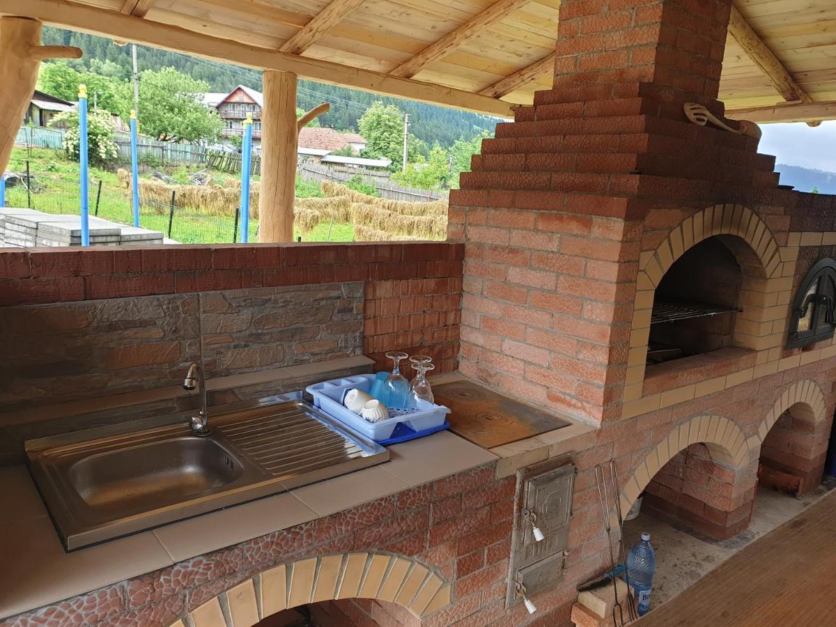 Casa Tucan Ceahlau Ngoại thất bức ảnh